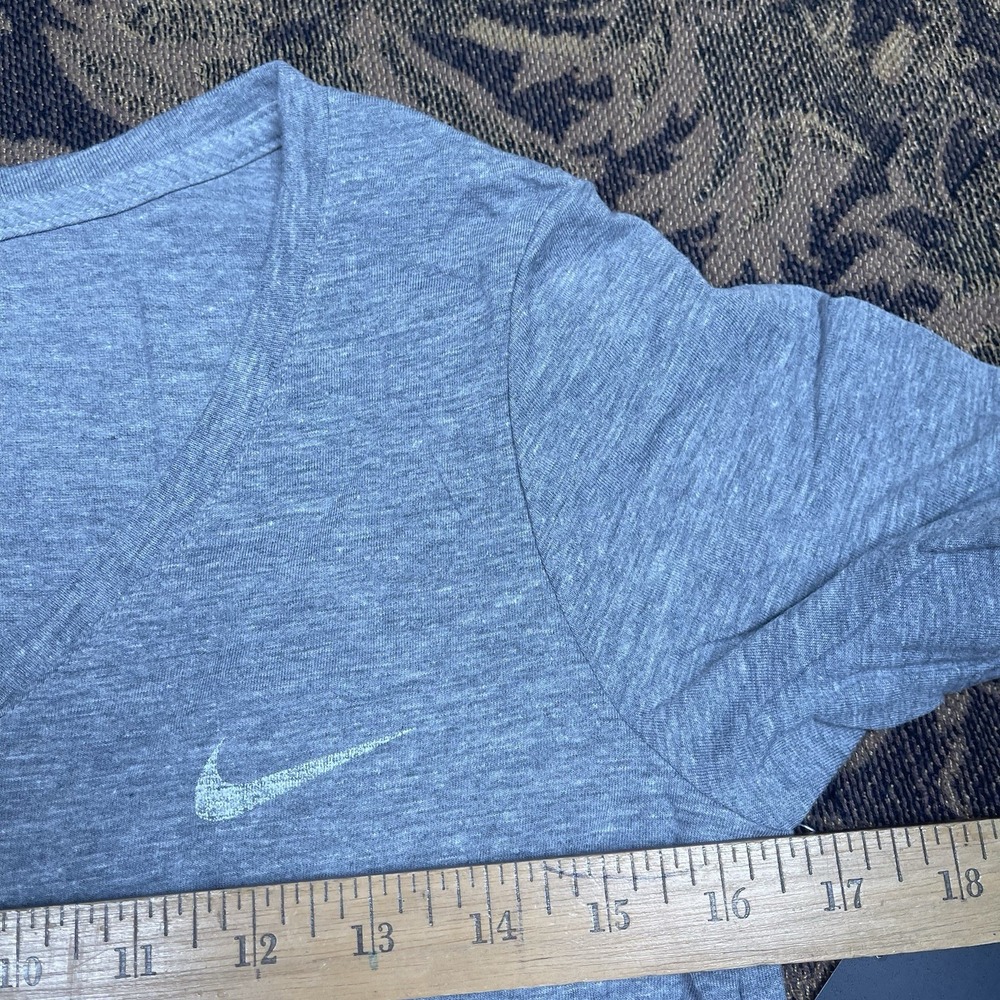 Nike Chicago Red Stars Soccer NWSL women's v-neck Gray t-shirt Size Small New A - Picture 5 of 8